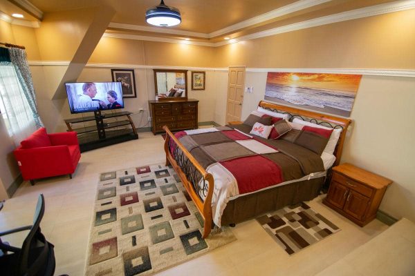 The Executive Suite 1 - Image 4