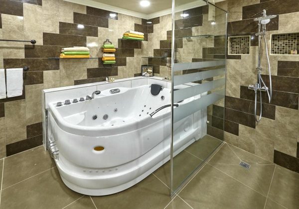 The Executive Suite 1 - Image 2