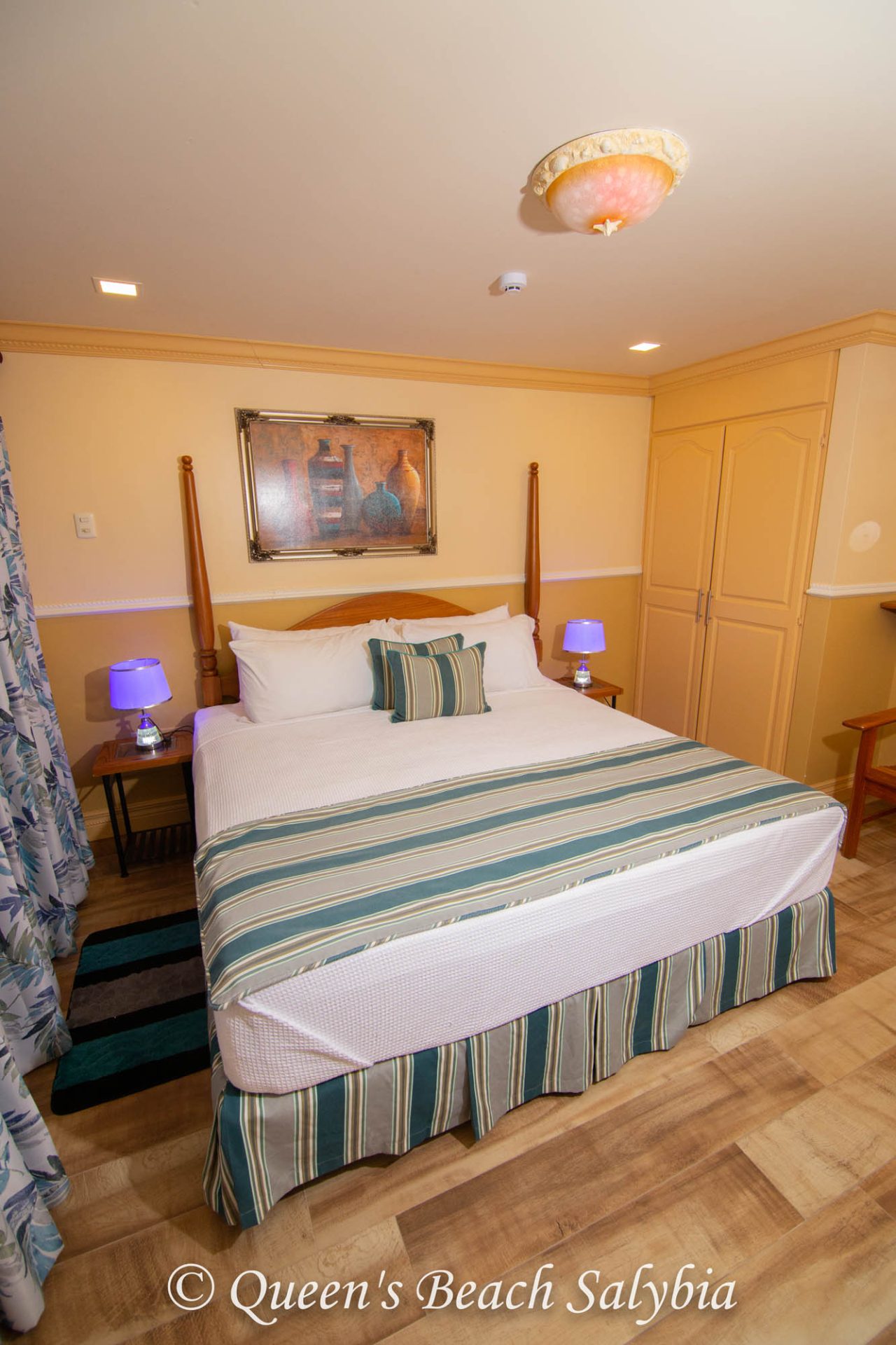 The King Deluxe - Image 12