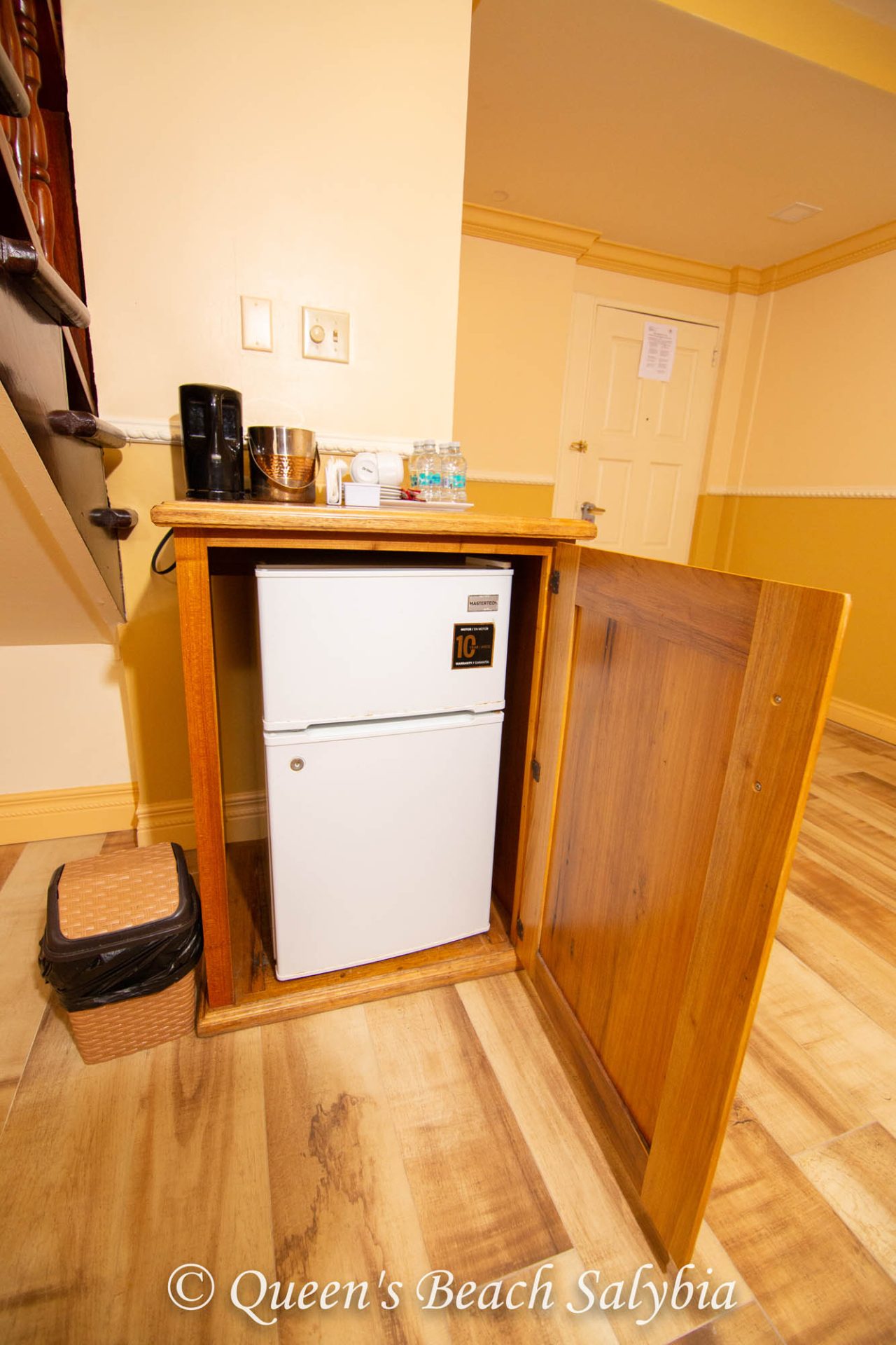 The Luxury Suite - Image 23